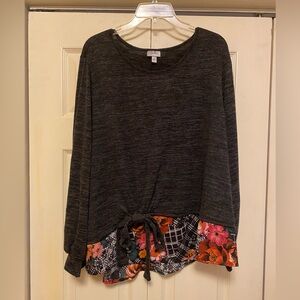 Avenue Charcoal top